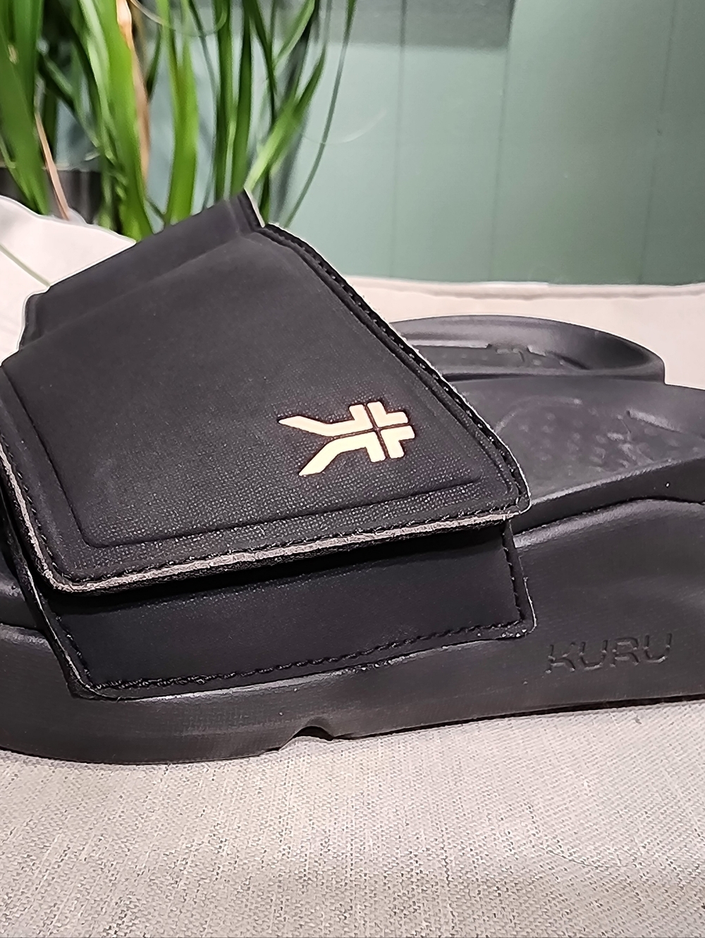 KURU Moment Black Slide Sandals. Plantar Fasciitis. Support